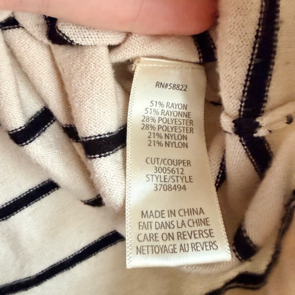 Max Studio medium Cream and Black Striped Sweater with tie drawstring waist - Picture 4 of 4